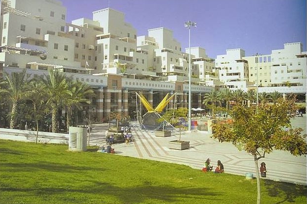 Prostitutes of Kefar Sava, Проститутки Кфар-Сава, זונות כפר סבא